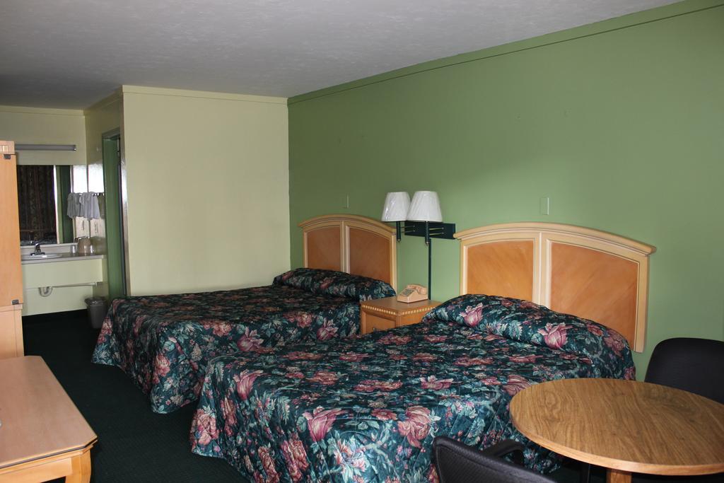 Travelers Inn Гейнсвил Стая снимка